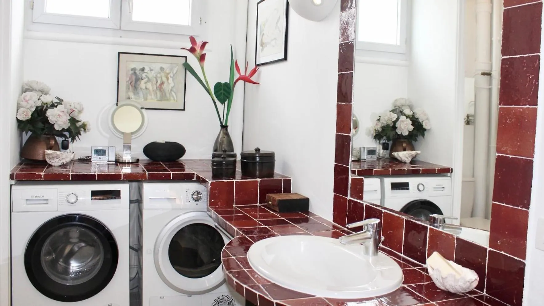116 - 15eme Elegant Pied-a-terre De 80m2 *