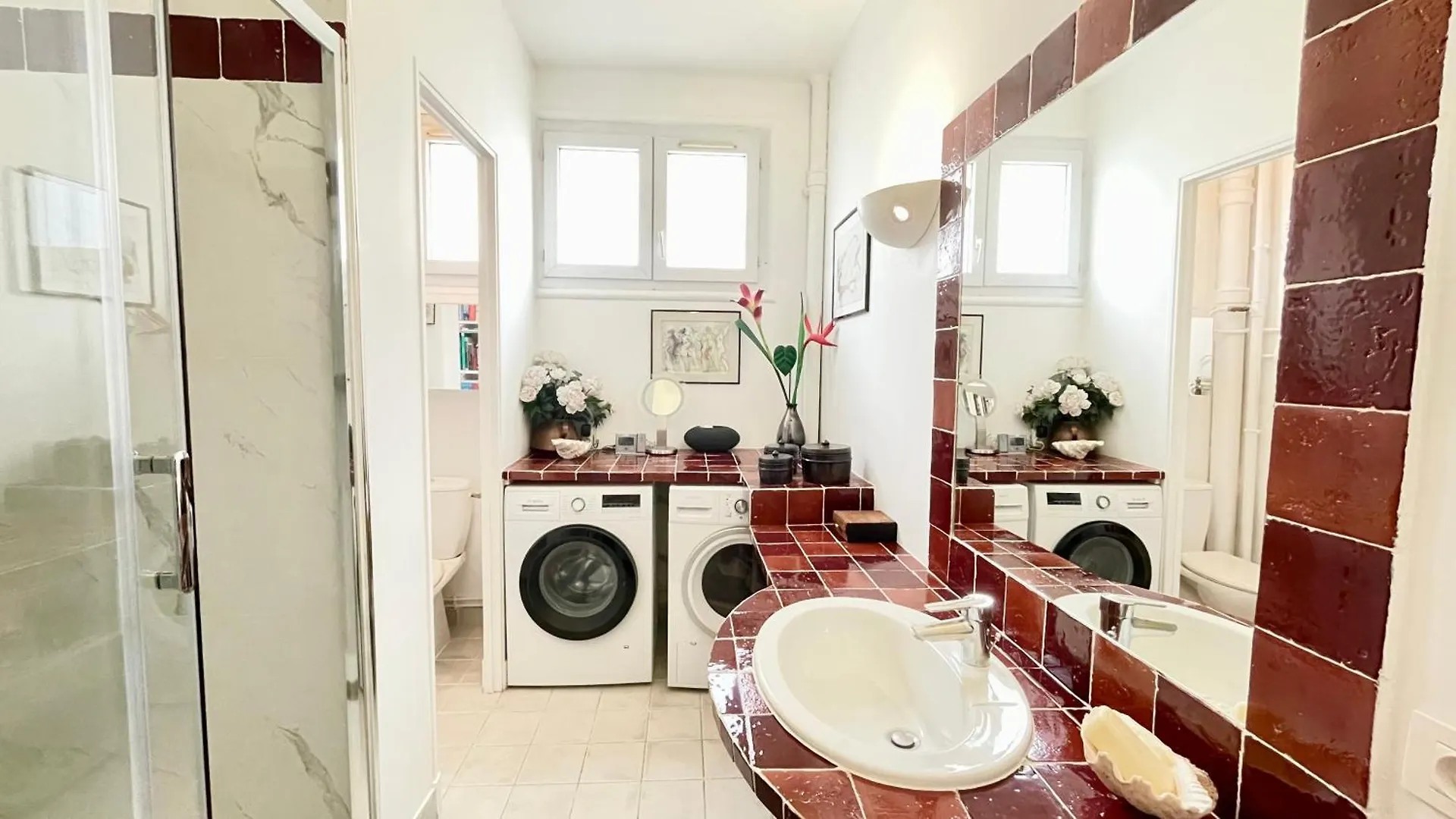 116 - 15eme Elegant Pied-a-terre De 80m2